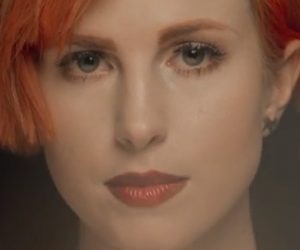 hayley williams videoclip stay the night ft zedd