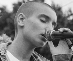 Sinead O’Connor che canta